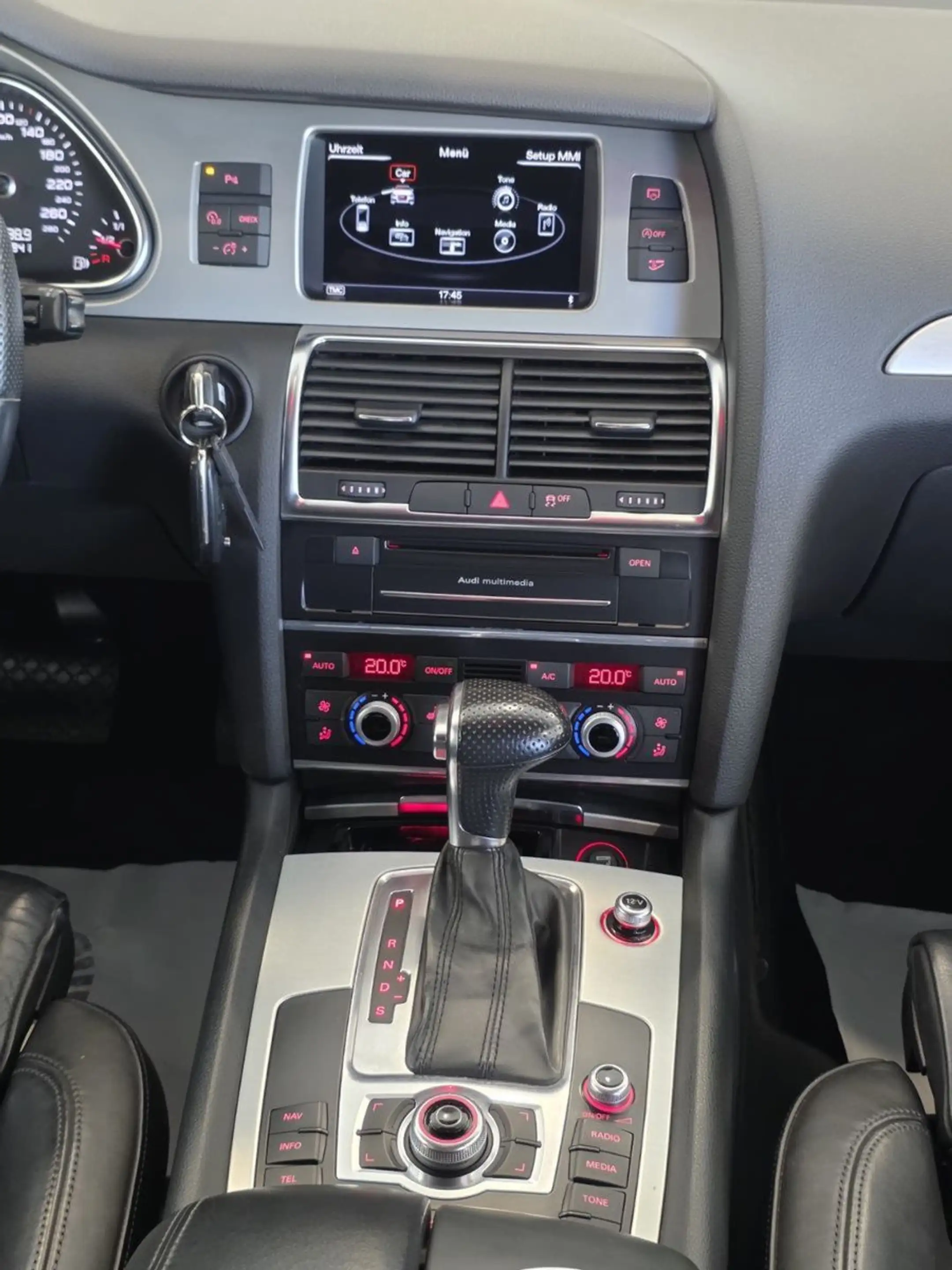 Audi Q7 3.0 TDI Quattro S-Line V12-Paket 7-Sitze 1-HD — photo 14