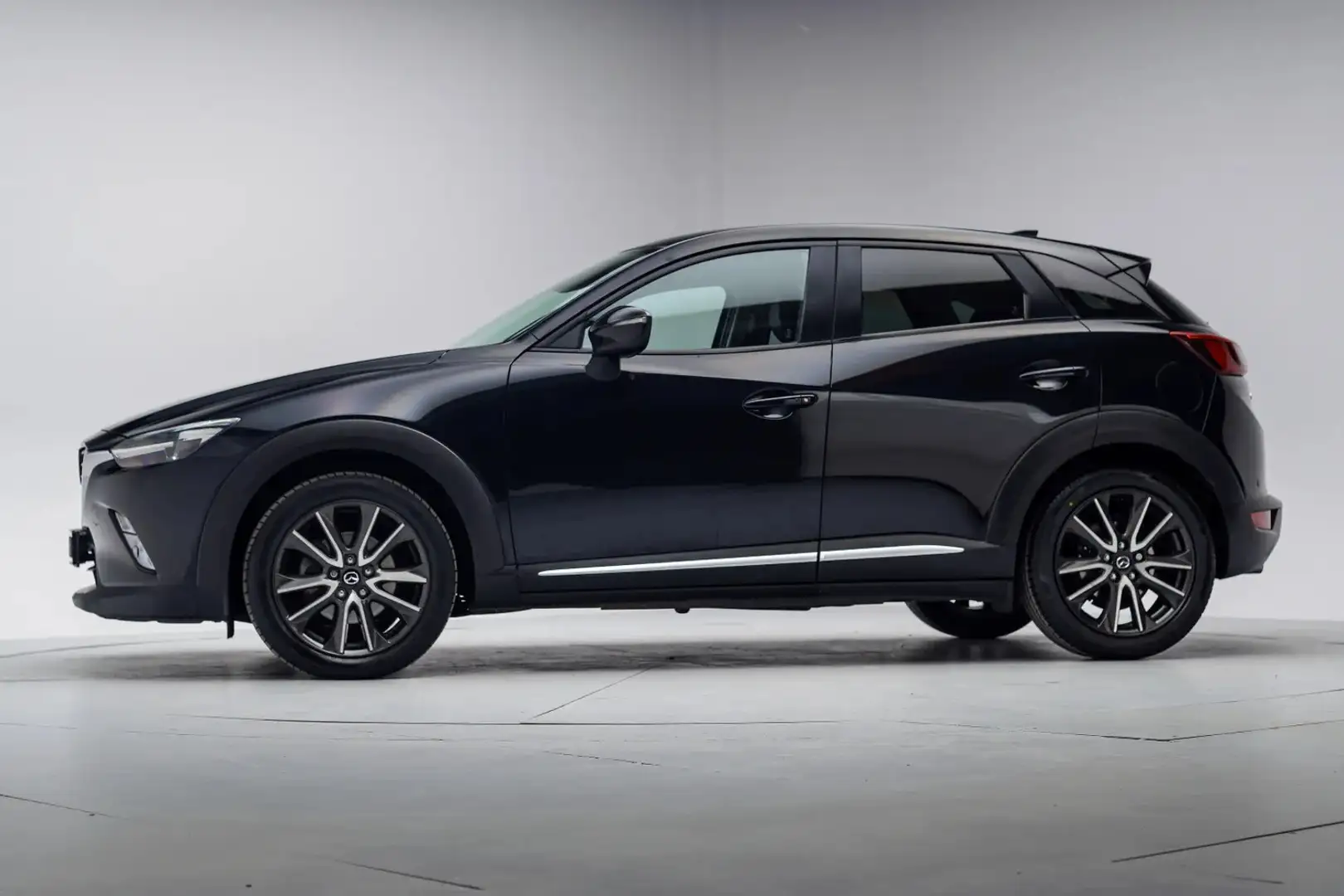 Mazda CX-3 2.0 SkyActiv-G 120 GT-M [ Trekhaak, Stoelverwarmin Nero - 2