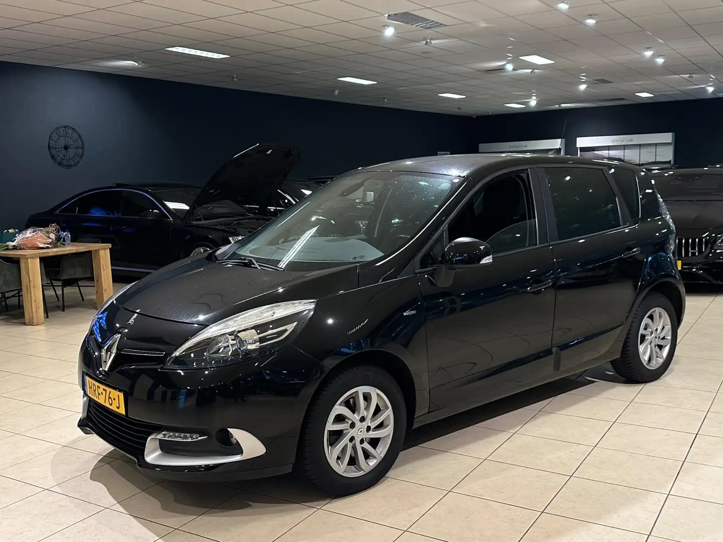 Renault Scenic 1.2 TCe Limited|Trekhaak|Keyless|Tafels|Stoelvw.|C Zwart - 1