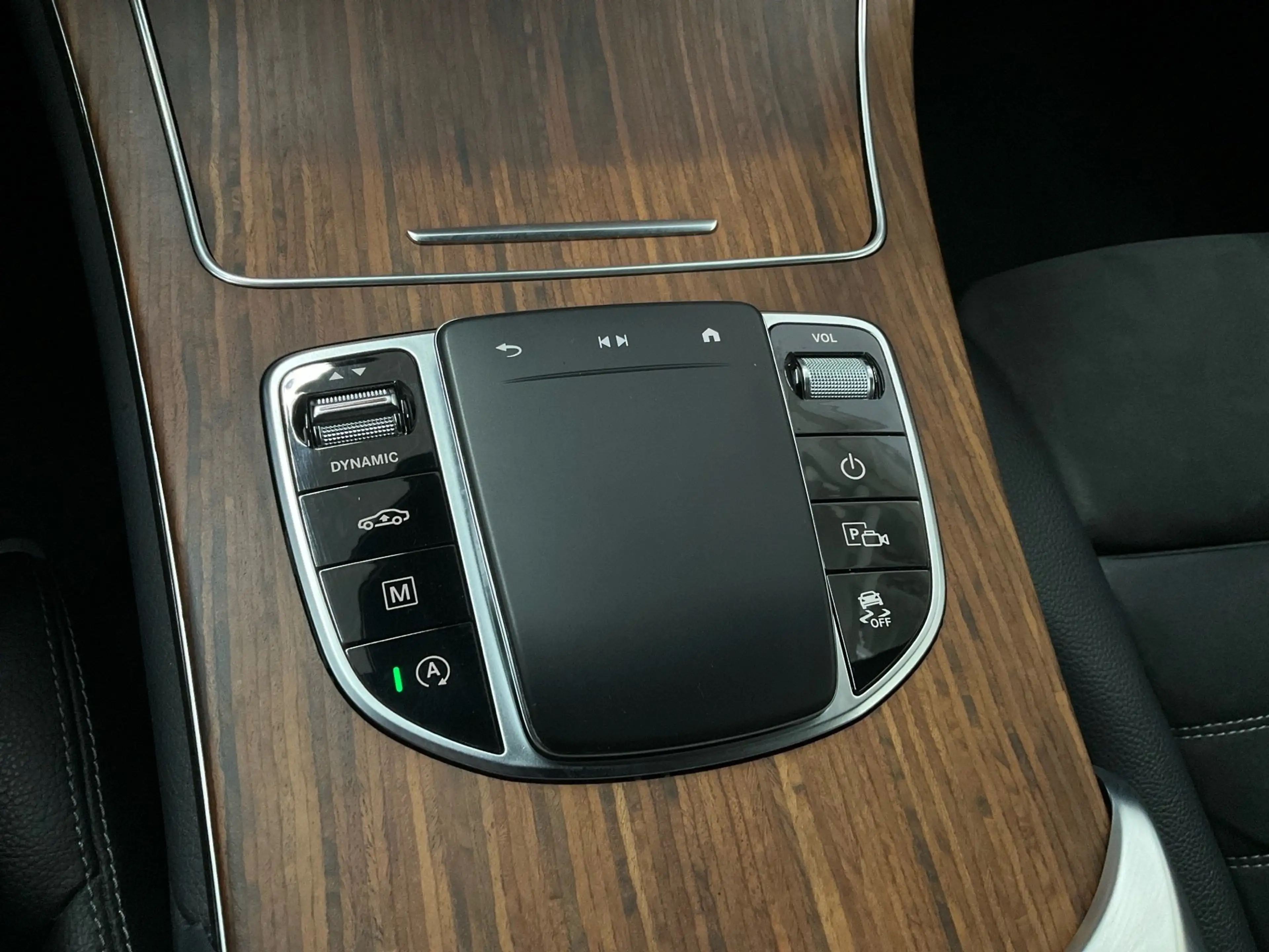 Mercedes-Benz GLC 400 AMG LINE 330PS AUTOMATIK 4MATIC AHK.STHZG.PANO.LED — photo 15