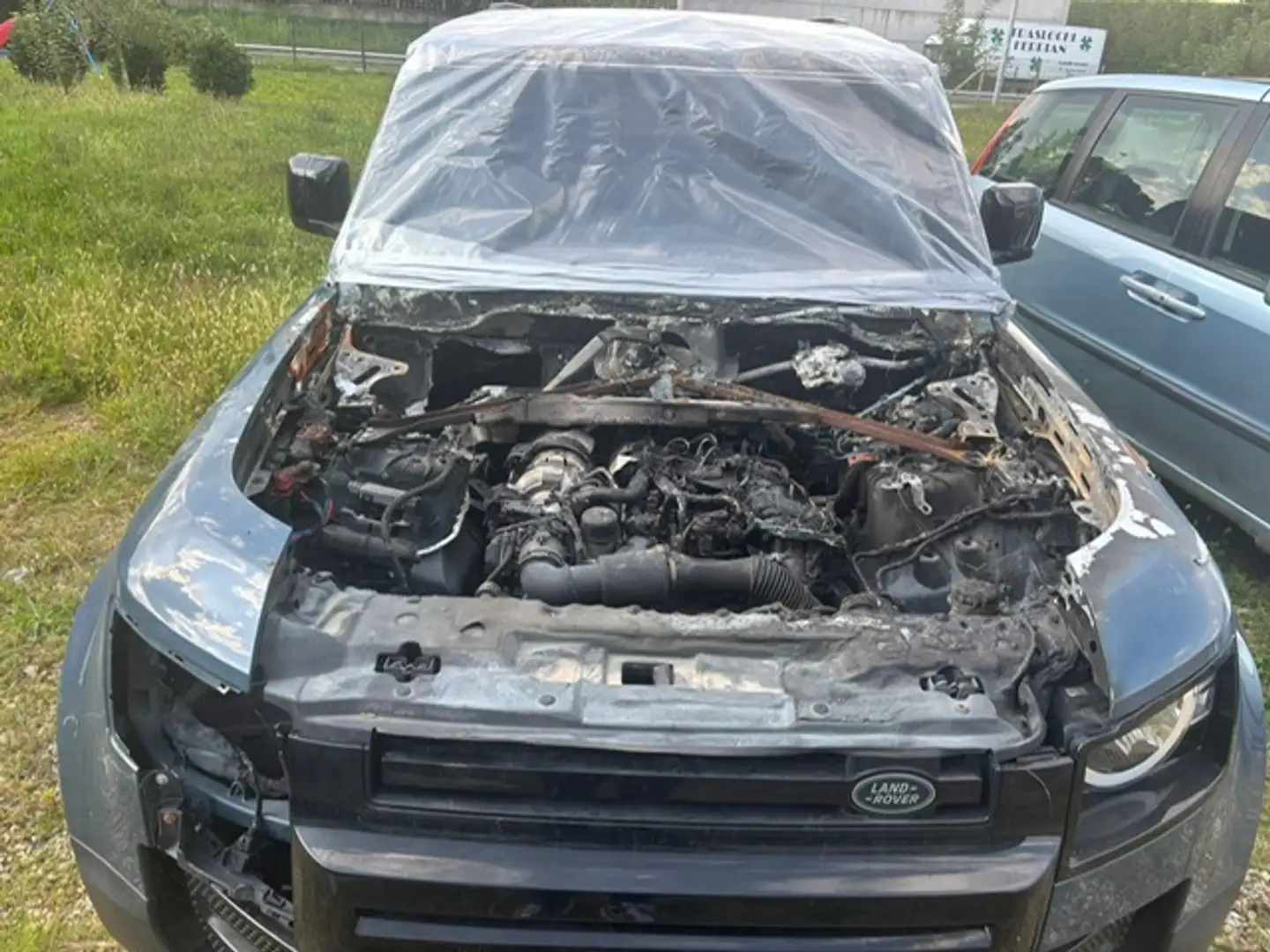 Land Rover Defender 110 2.0 SD4 240CV AWD AUTO HSE  DANNEGGIATA Beige - 2