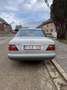 Mercedes-Benz E 220 Benzine - thumbnail 2
