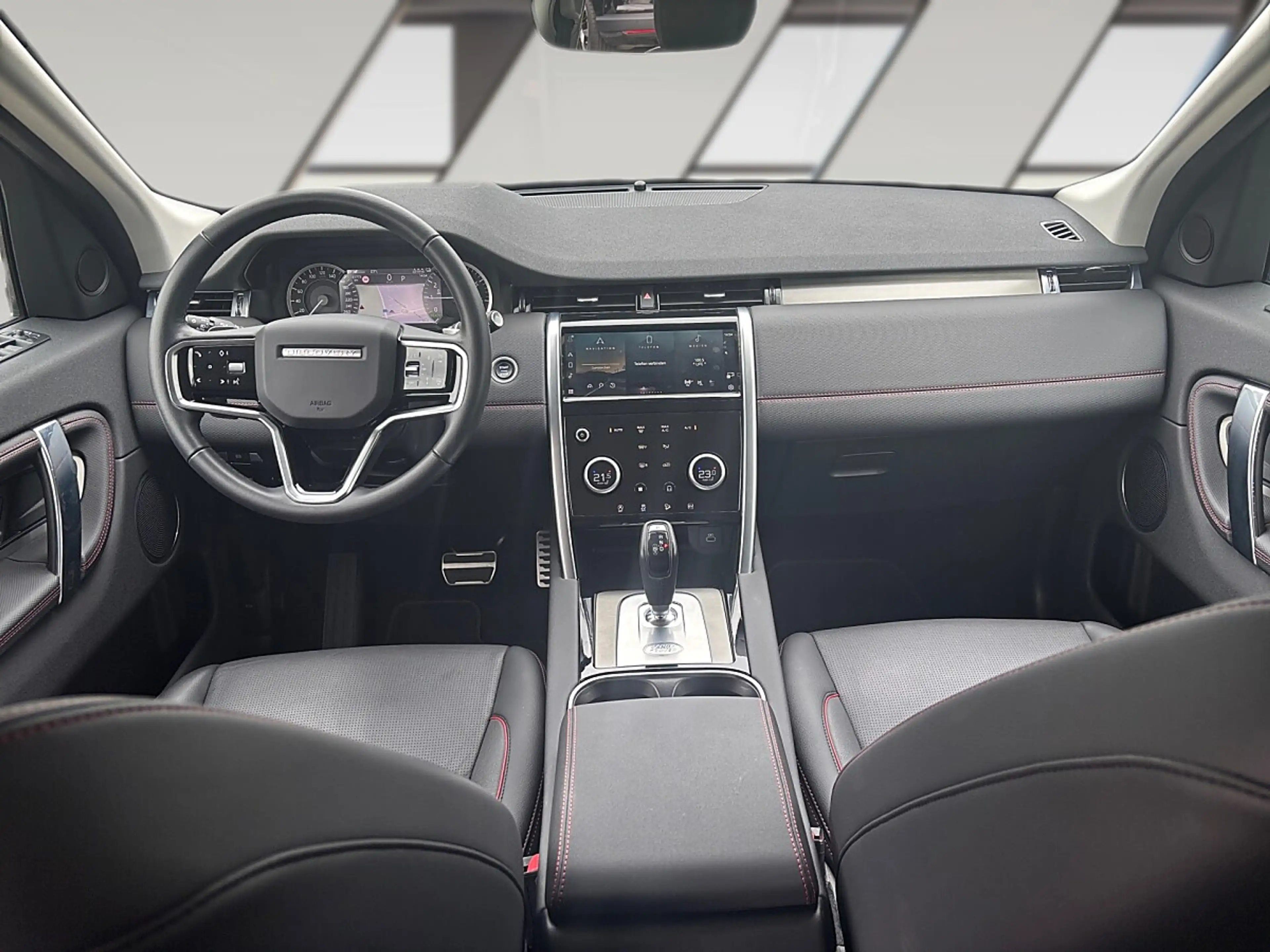 Land Rover Discovery Sport P300e PHEV AWD R-Dynamic S Aut. — photo 12