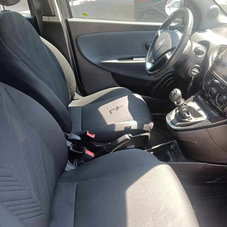 Lancia Ypsilon 2022