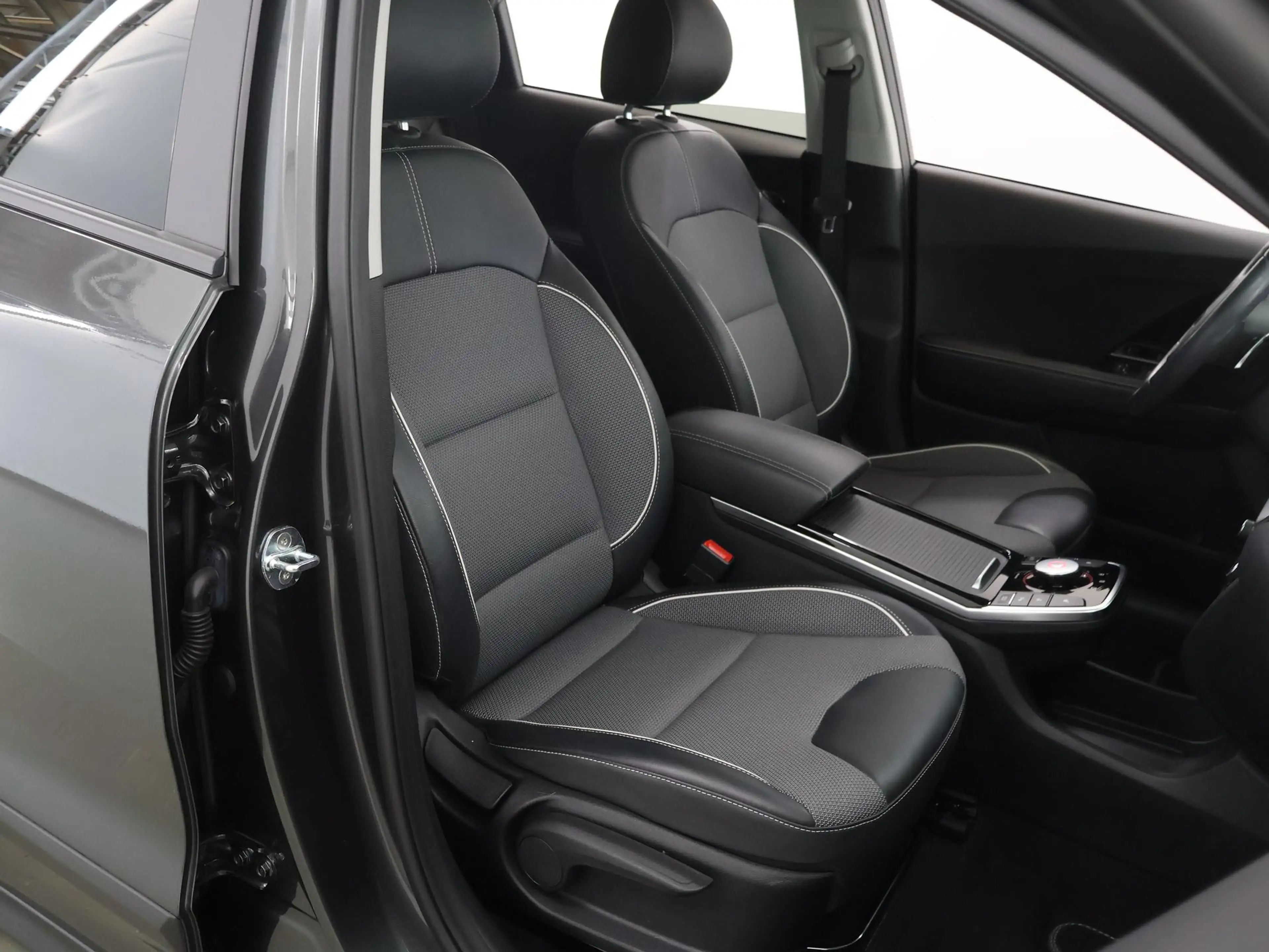 Kia e-Niro DynamicPlusLine 64 kWh | Schuifdak | Stoel/Stuurve — photo 10