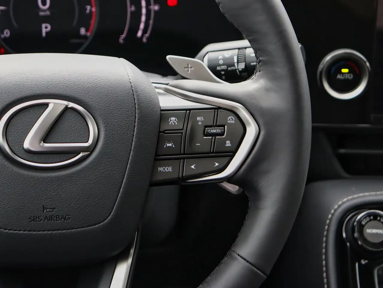 Lexus NX fotografie Lexus NX
