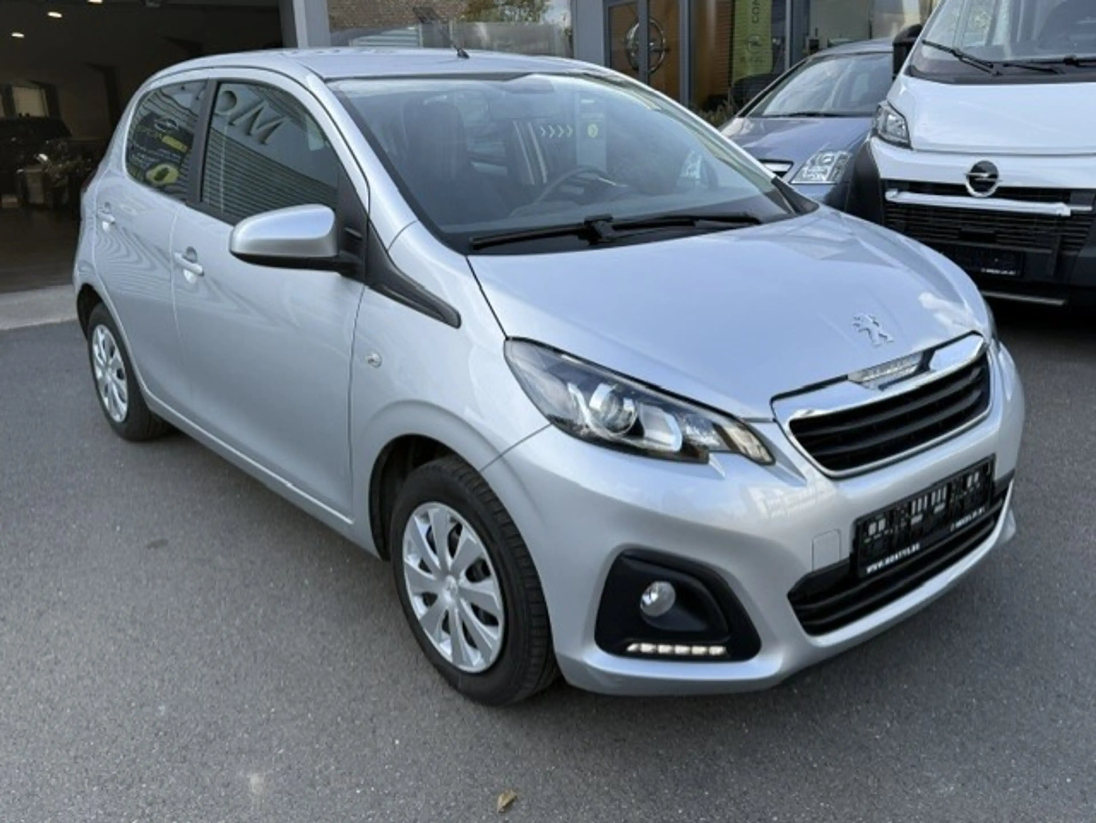 Peugeot 108 108 1.0 VTi Top! Allure S — photo 5
