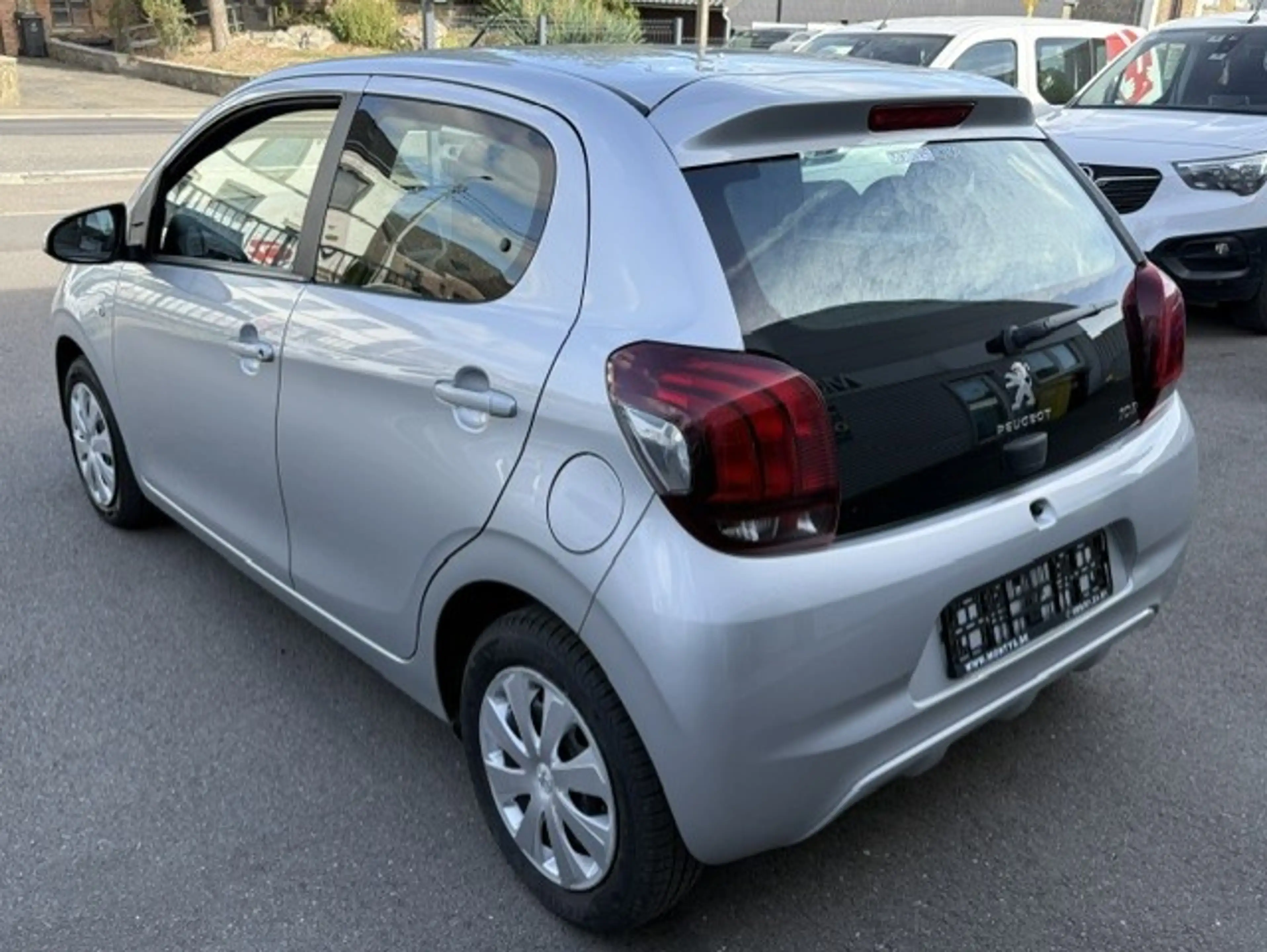 Peugeot 108 108 1.0 VTi Top! Allure S — photo 2