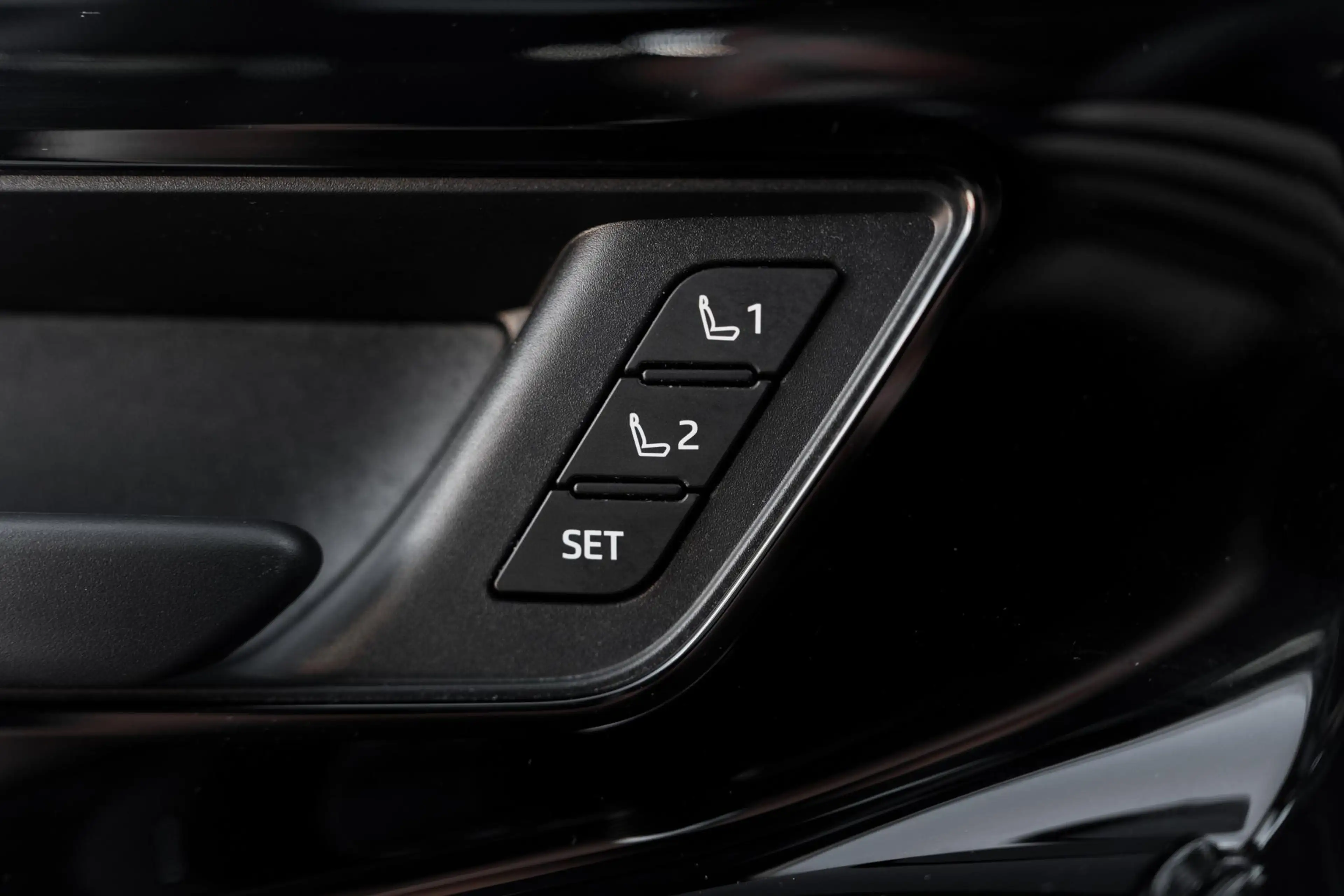 Toyota bZ4X Premium 71 kWh — photo 15
