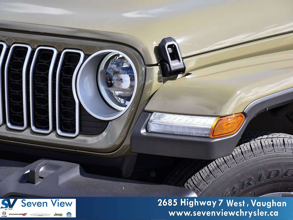 2026 Jeep Wrangler Sahara SAFETY GROUP/SISE STEPS — снимка 1