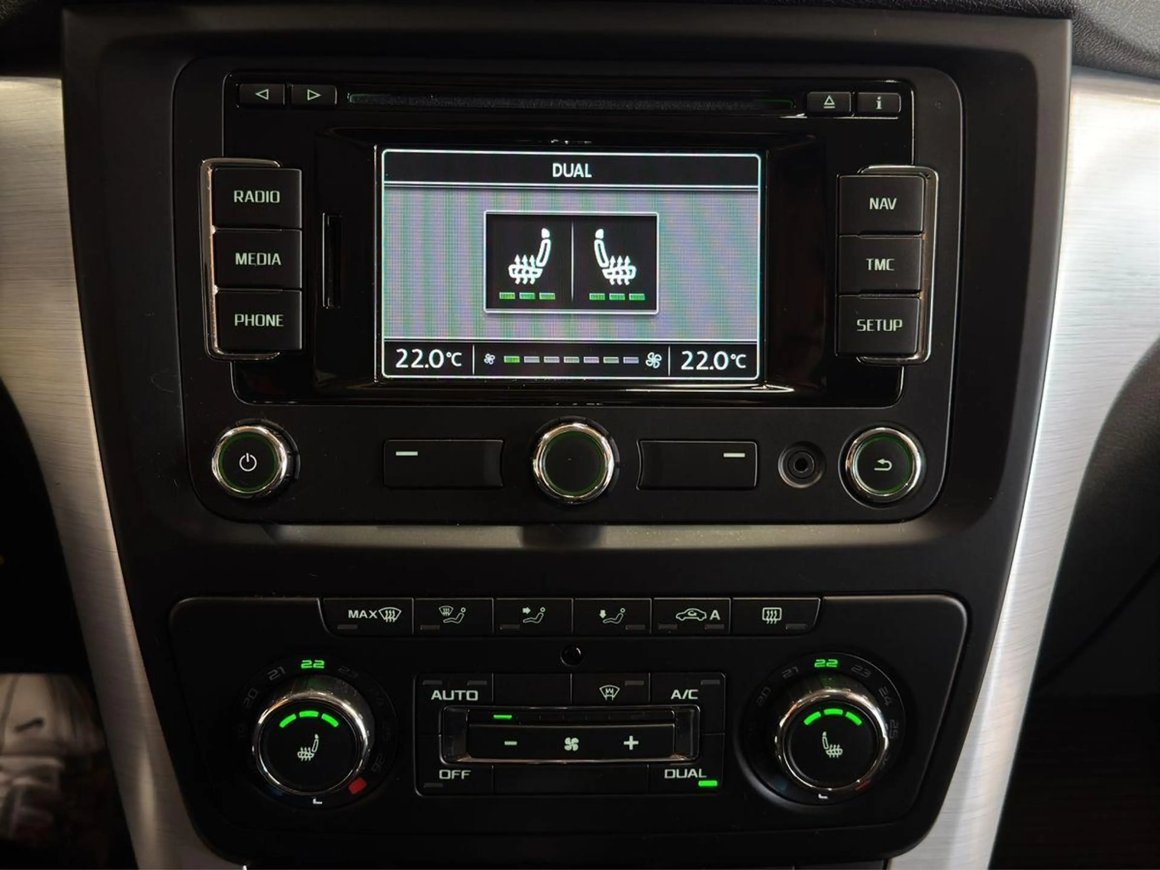 Skoda Yeti Ambtiton 4x4 1.8 TSI DSG AHK Klima Navi — photo 17