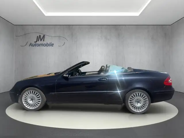 Mercedes-Benz CLK view 8