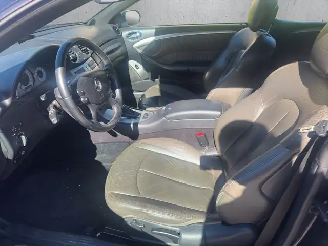 Mercedes-Benz CLK view 9