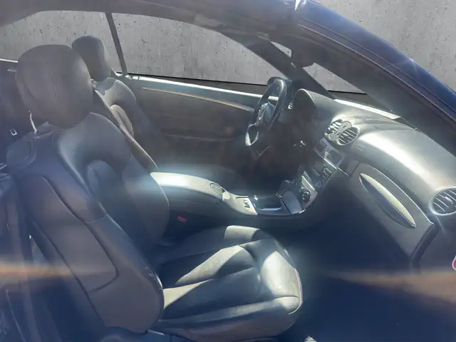 Mercedes-Benz CLK view 15