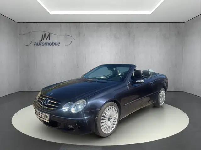 Mercedes-Benz CLK view 7