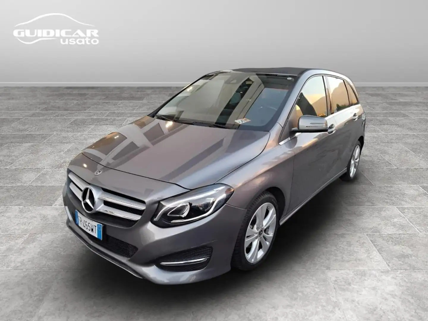 Mercedes-Benz B 200 d Sport Next auto Bianco - 1