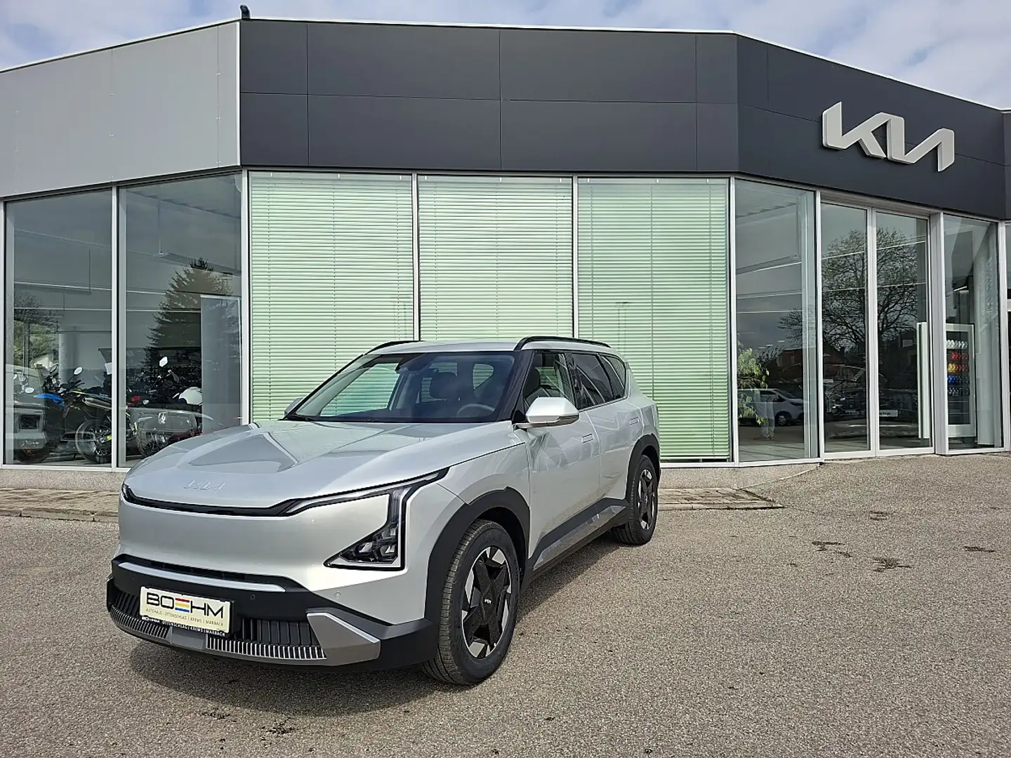 Kia EV5 FWD 81,4kWh Air "BARKAUFPREIS" Silber - 1