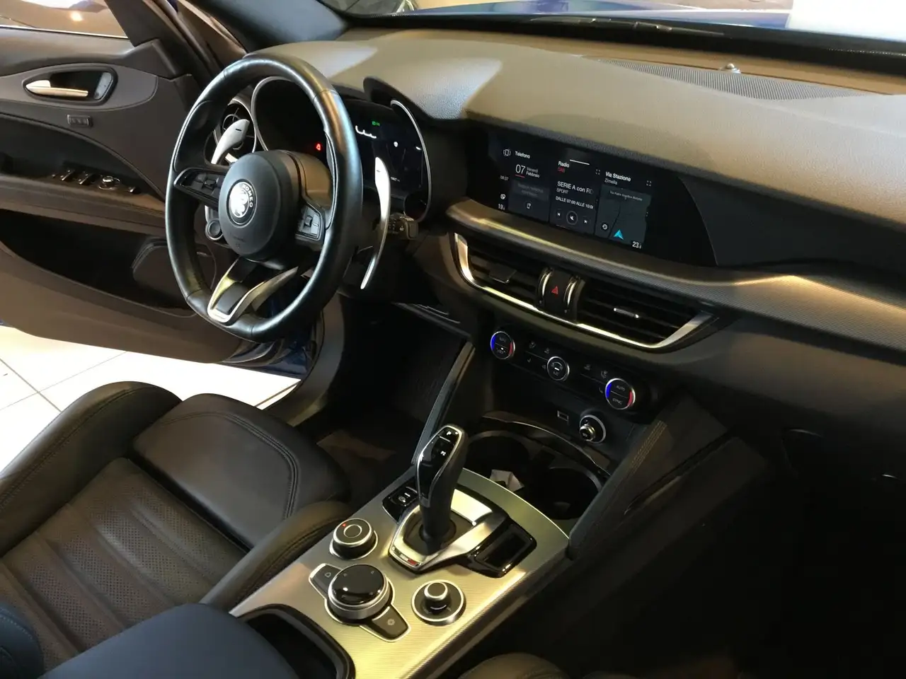 Alfa Romeo Stelvio 2024 — фото 13