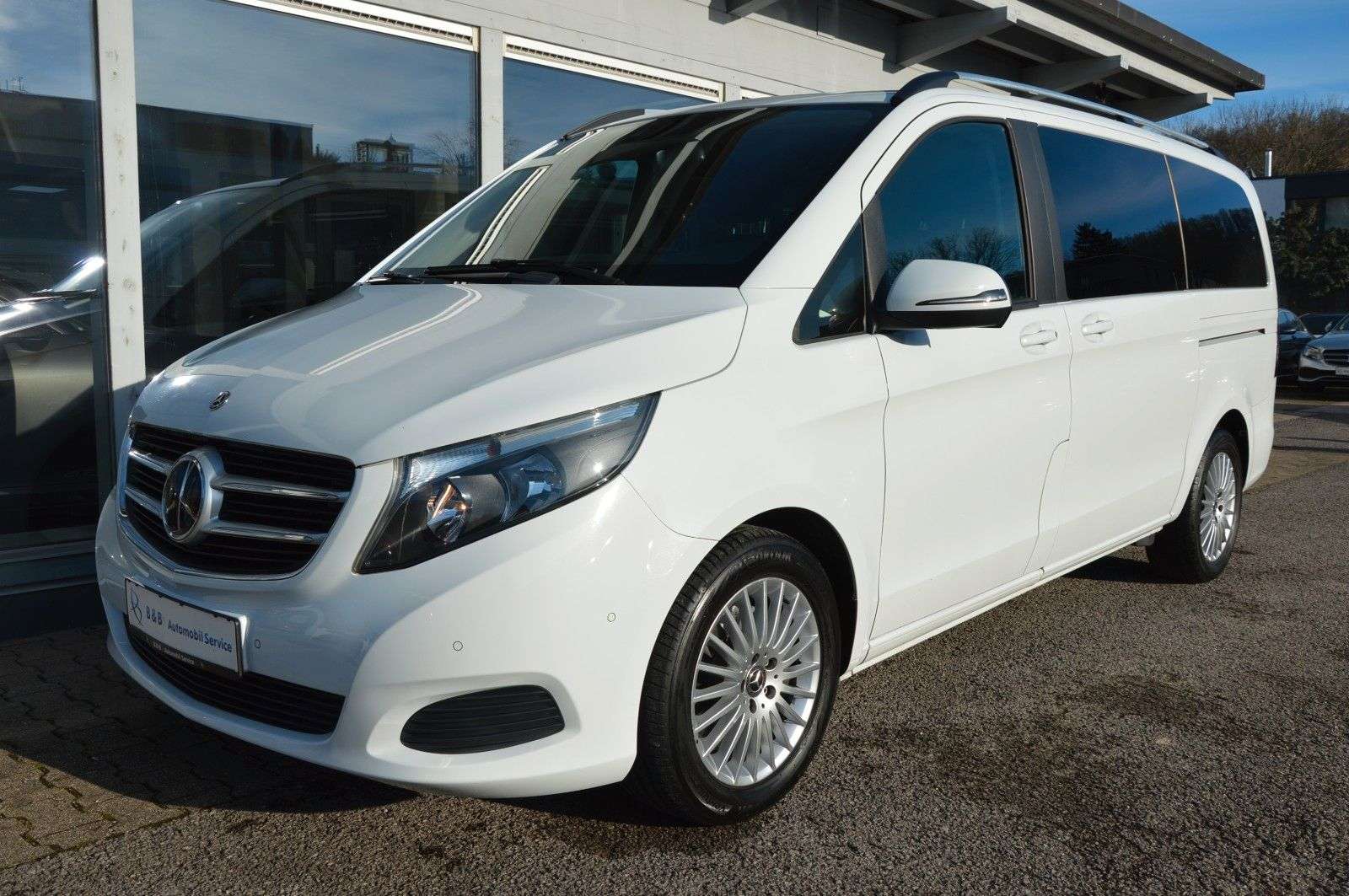 Second hand Mercedes Benz V-Class 