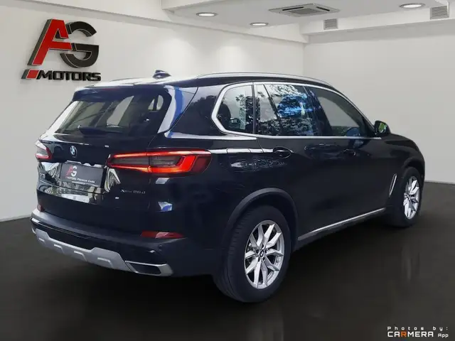 BMW X5 view 5