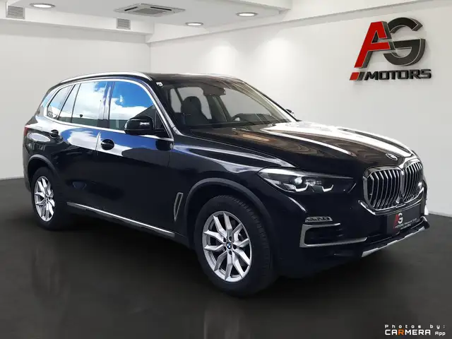 BMW X5 view 3