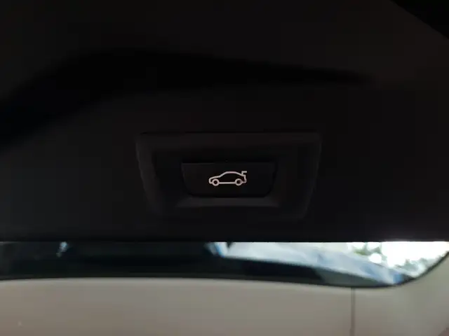 BMW X5 view 13