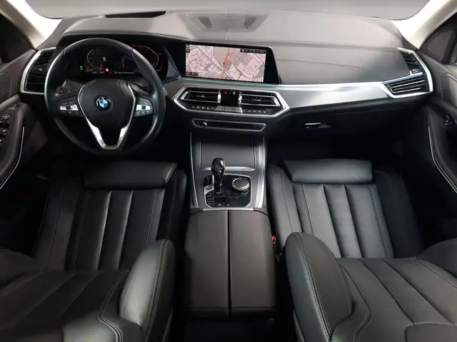 BMW X5 view 19