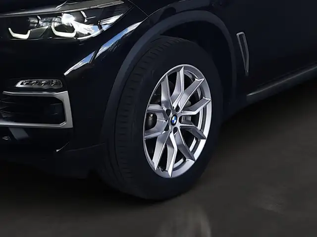 BMW X5 view 10
