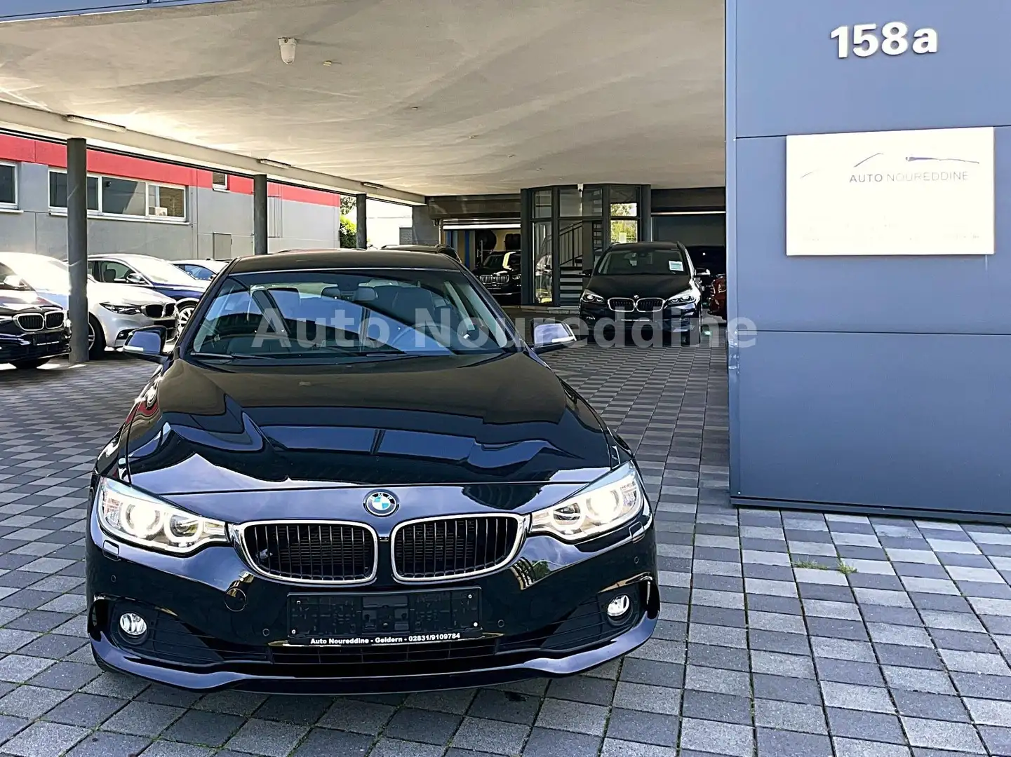 BMW 420 i Coupe *Deutsches Fahrzeug*Aut.*Leder*Navi* Schwarz - 2