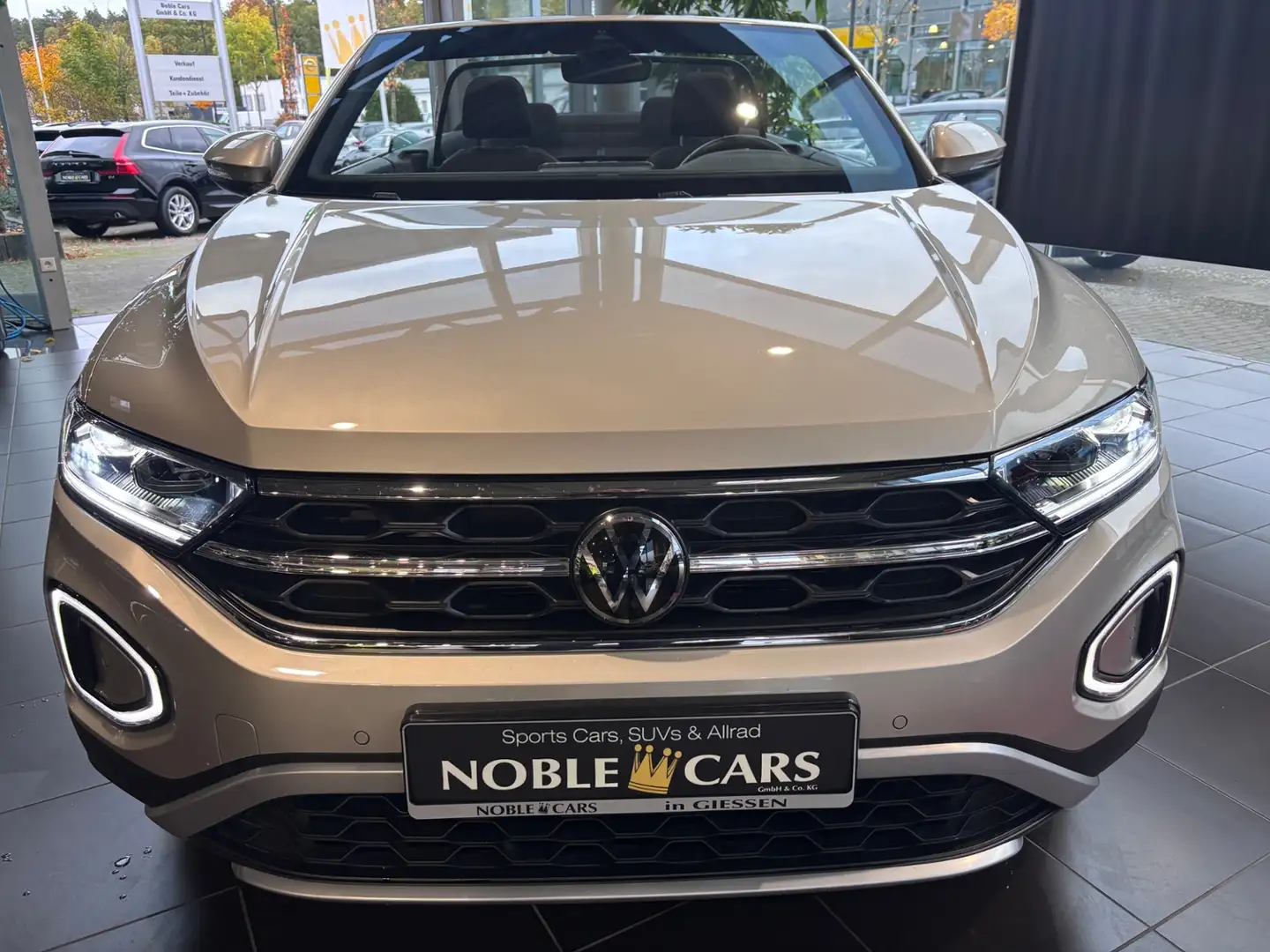 Volkswagen T-Roc Cabriolet Move RFK LED NAVI ALU Silber - 2