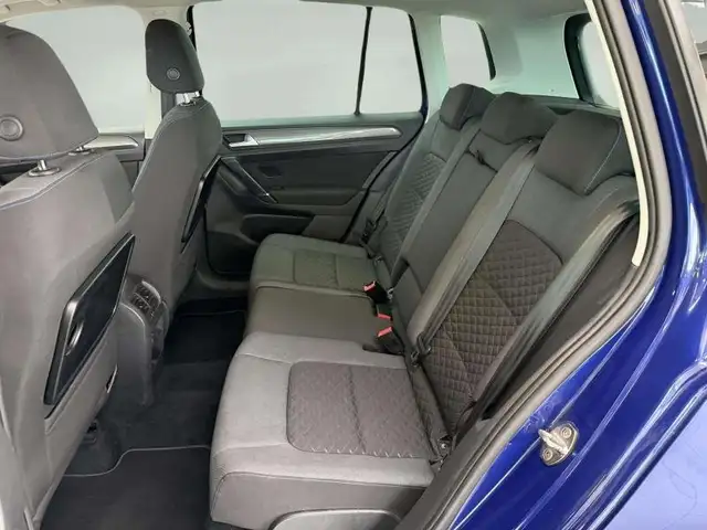Volkswagen Golf view 12