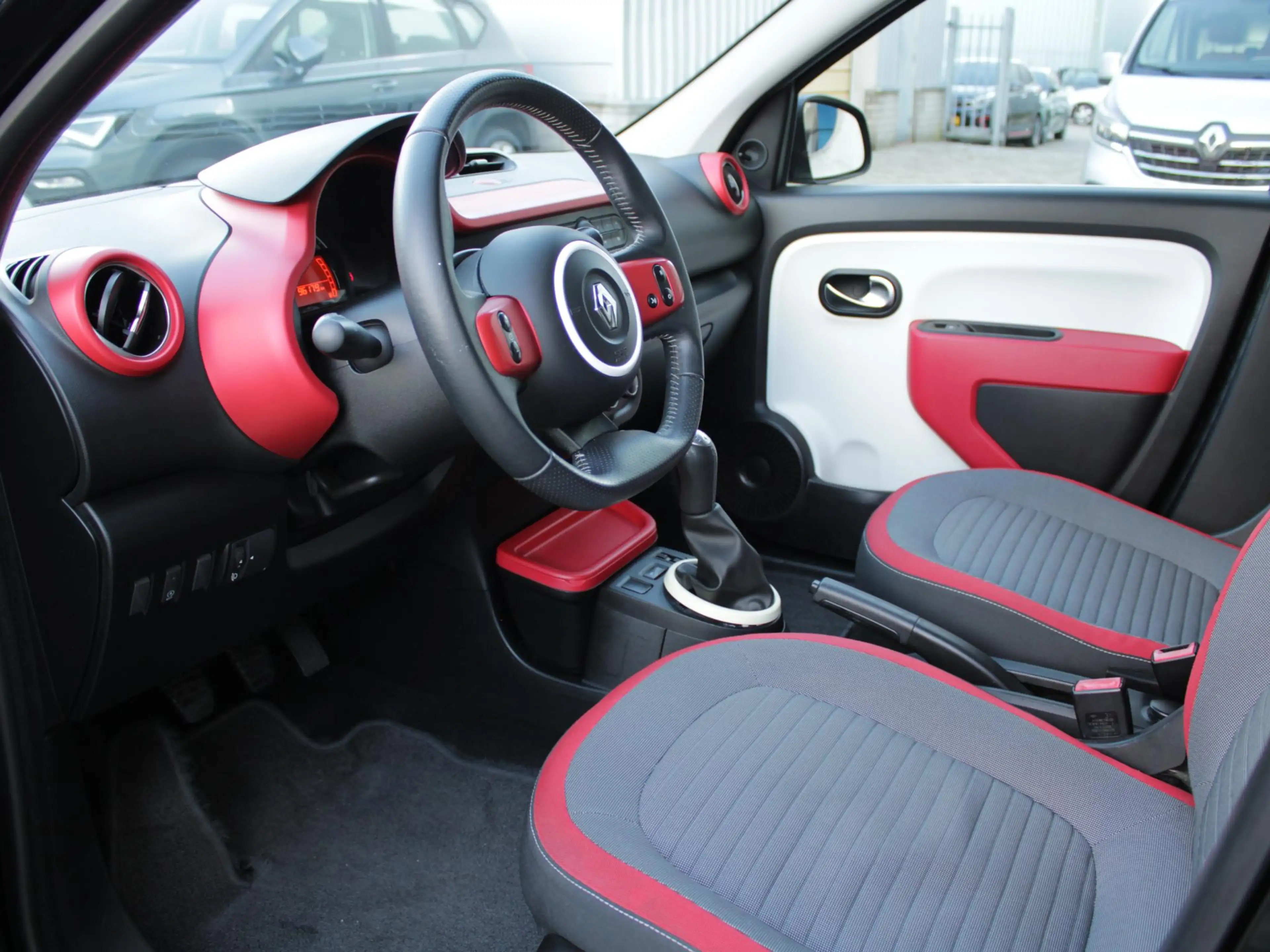 Renault Twingo 1.0 SCe Expression | CRUISE CONTROL | 12 MAANDEN B — photo 2