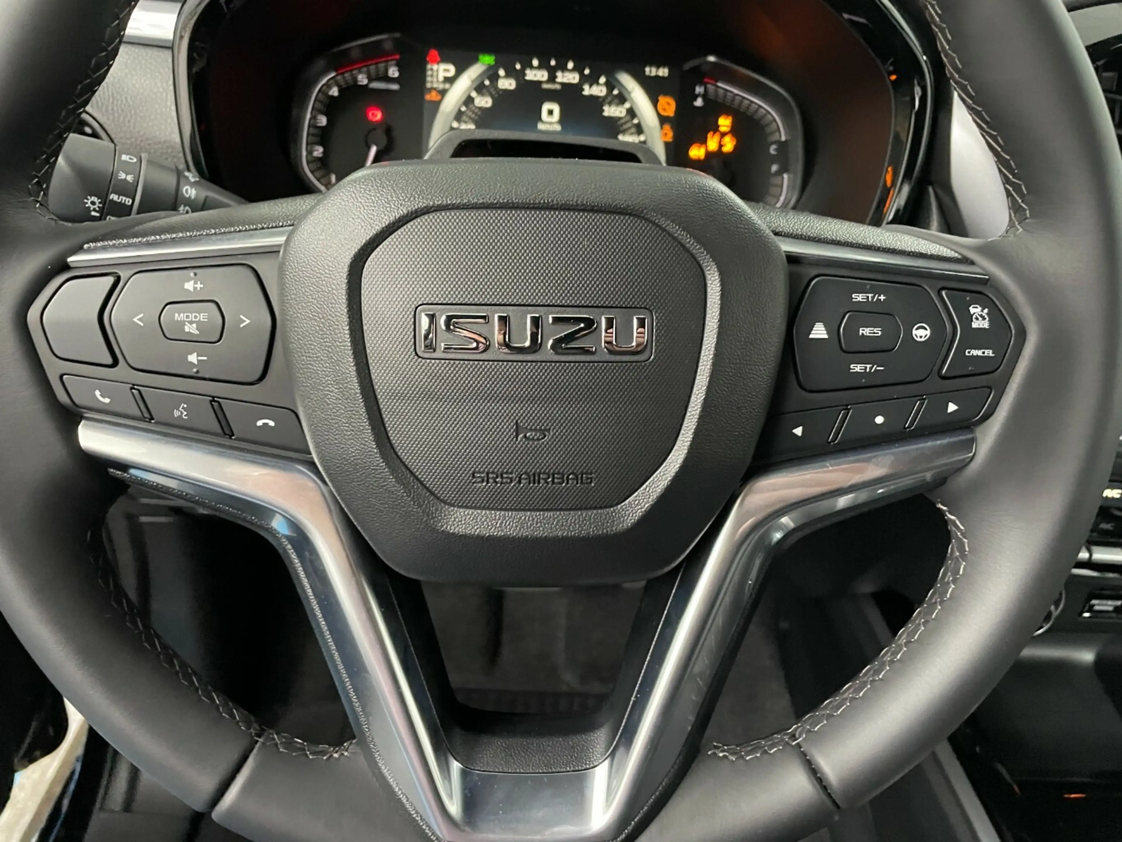 Isuzu D-Max 2.2l D*DoKa*LSE*LED*DAB+*PTC*Automaitk — photo 15