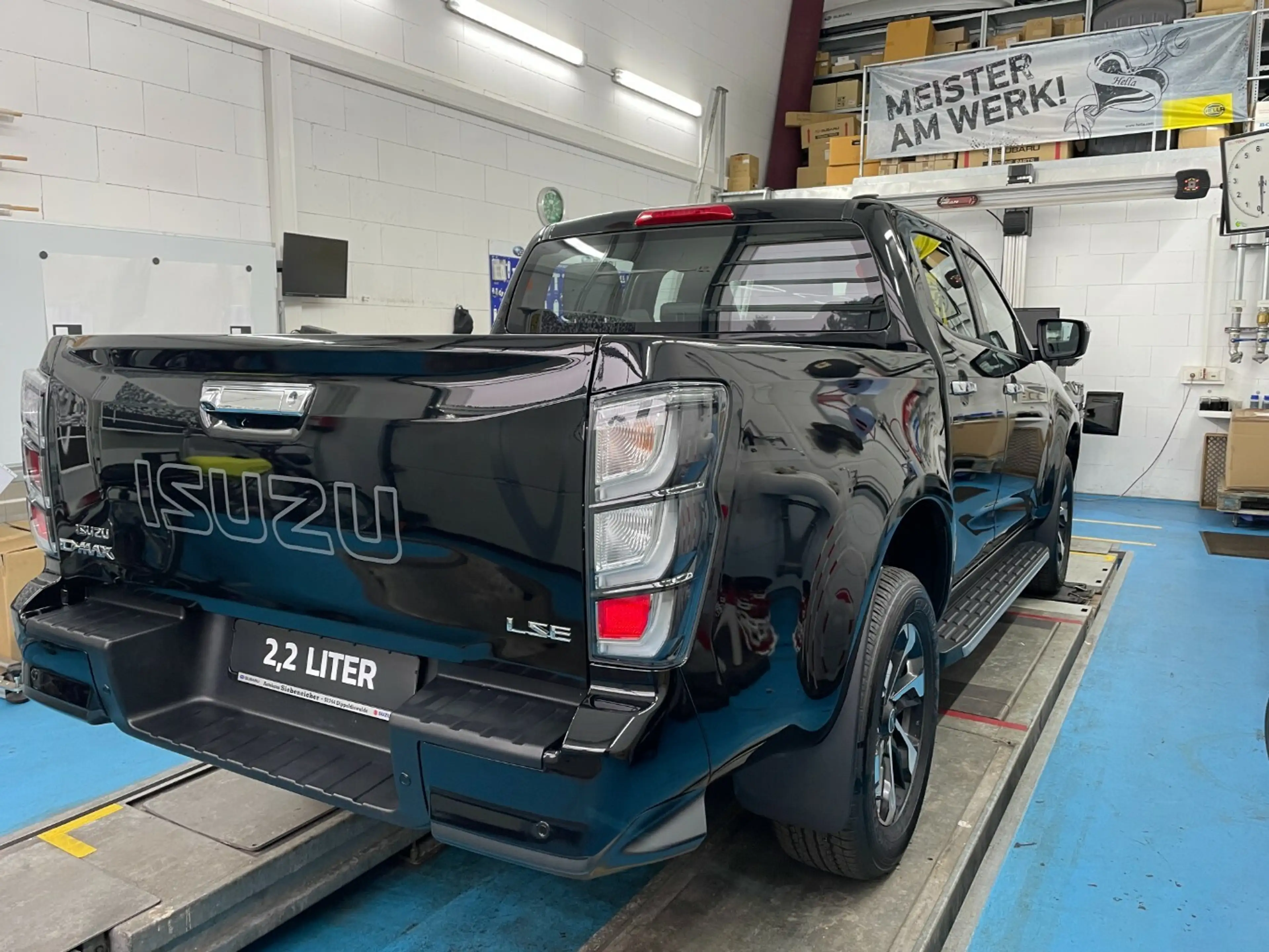 Isuzu D-Max 2.2l D*DoKa*LSE*LED*DAB+*PTC*Automaitk — photo 2
