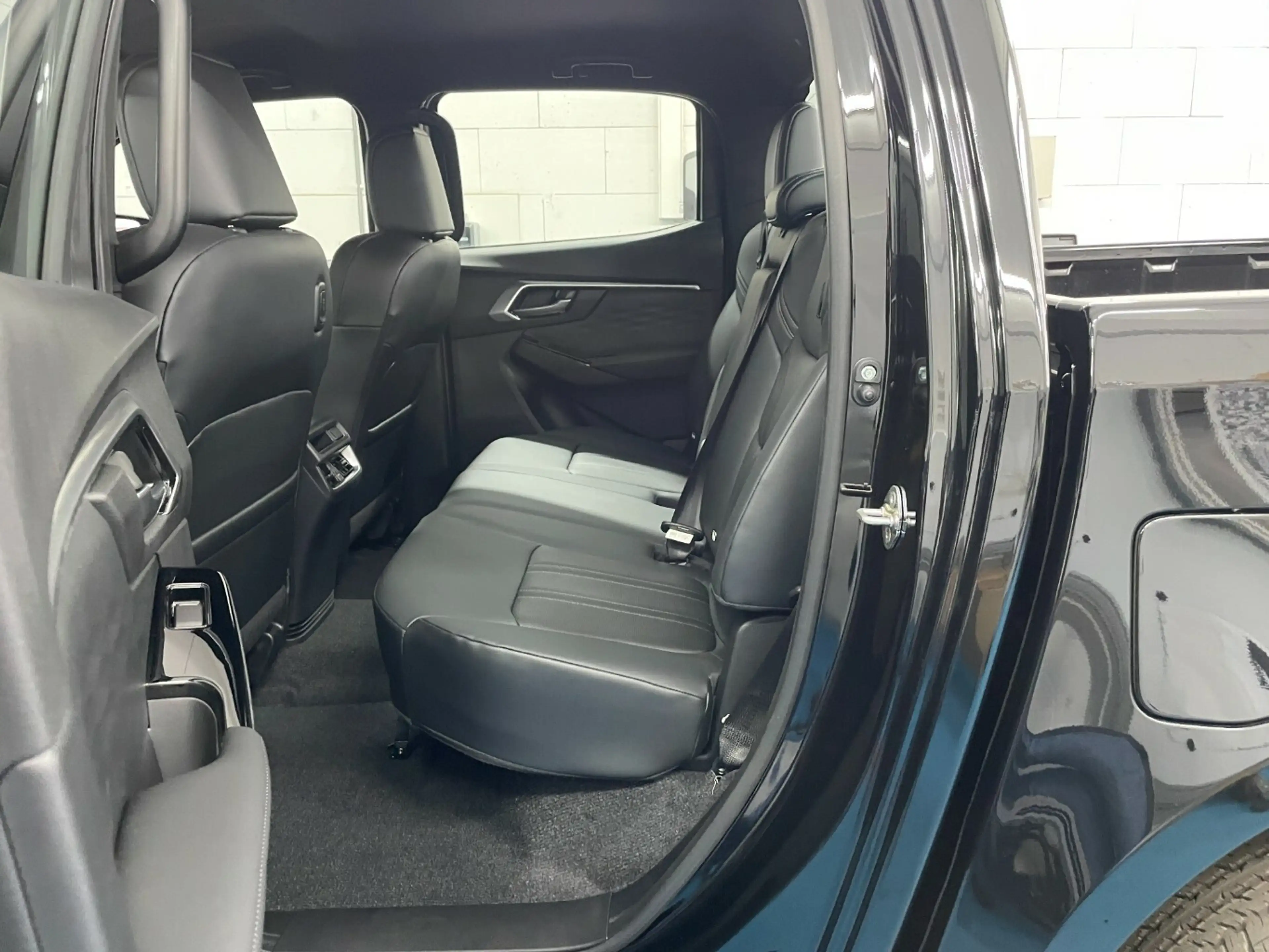 Isuzu D-Max 2.2l D*DoKa*LSE*LED*DAB+*PTC*Automaitk — photo 9
