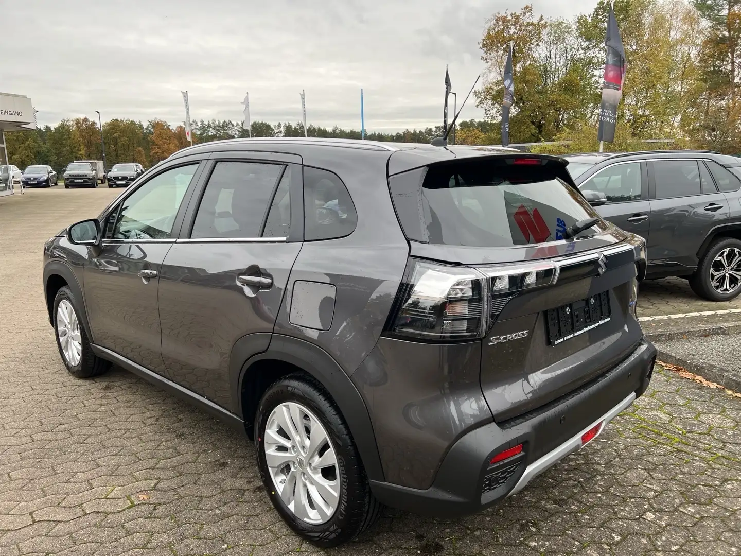 Suzuki S-Cross 5-Türer 1.4 BOOSTERJET HYBRID 6AT Comfort Comfort Grau - 2