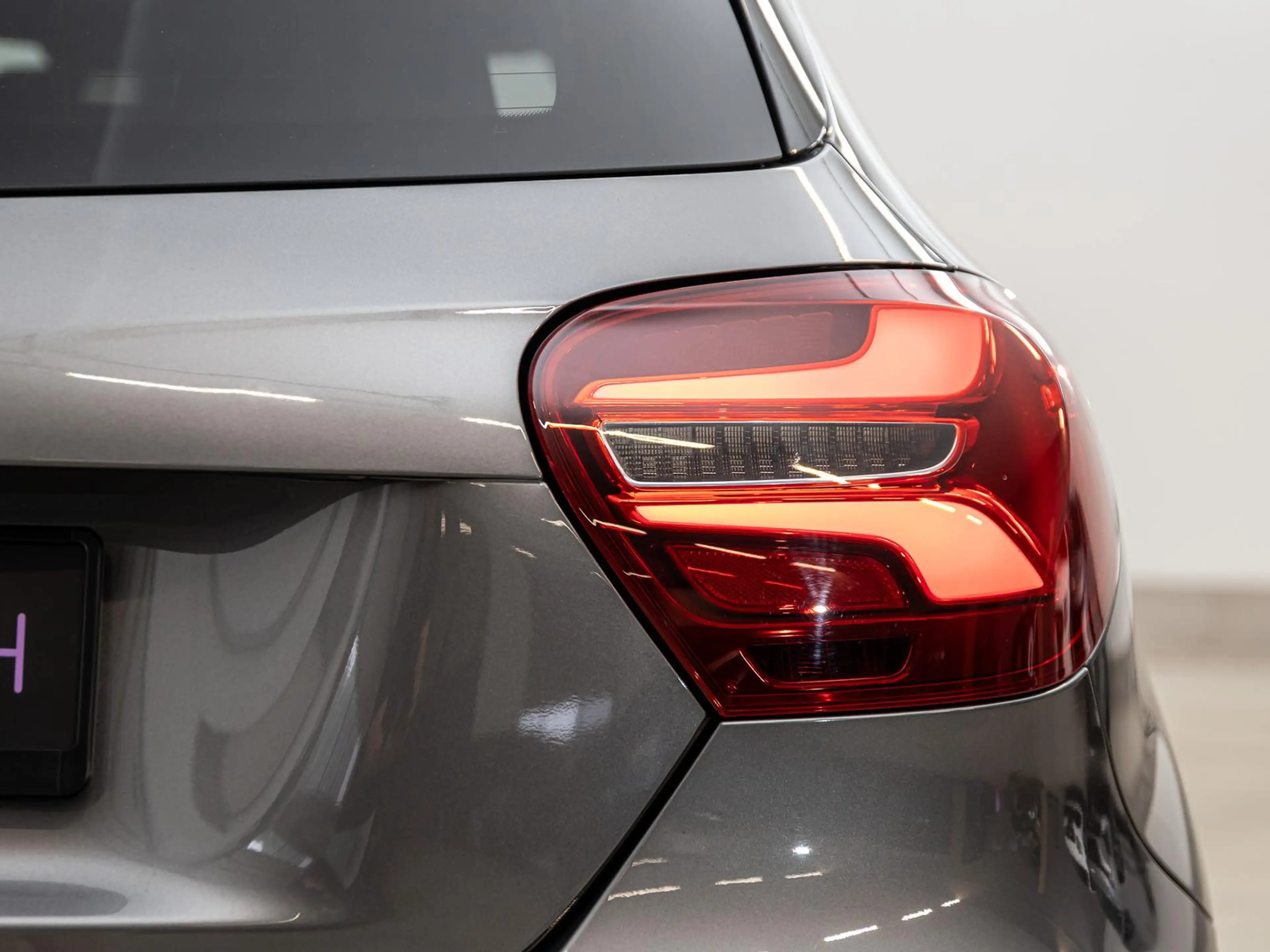 Mercedes-Benz A 45 AMG A45 AMG 4Matic/NIGHT/DAB/DRIV.PACK/SPORT-ABGAS — photo 15