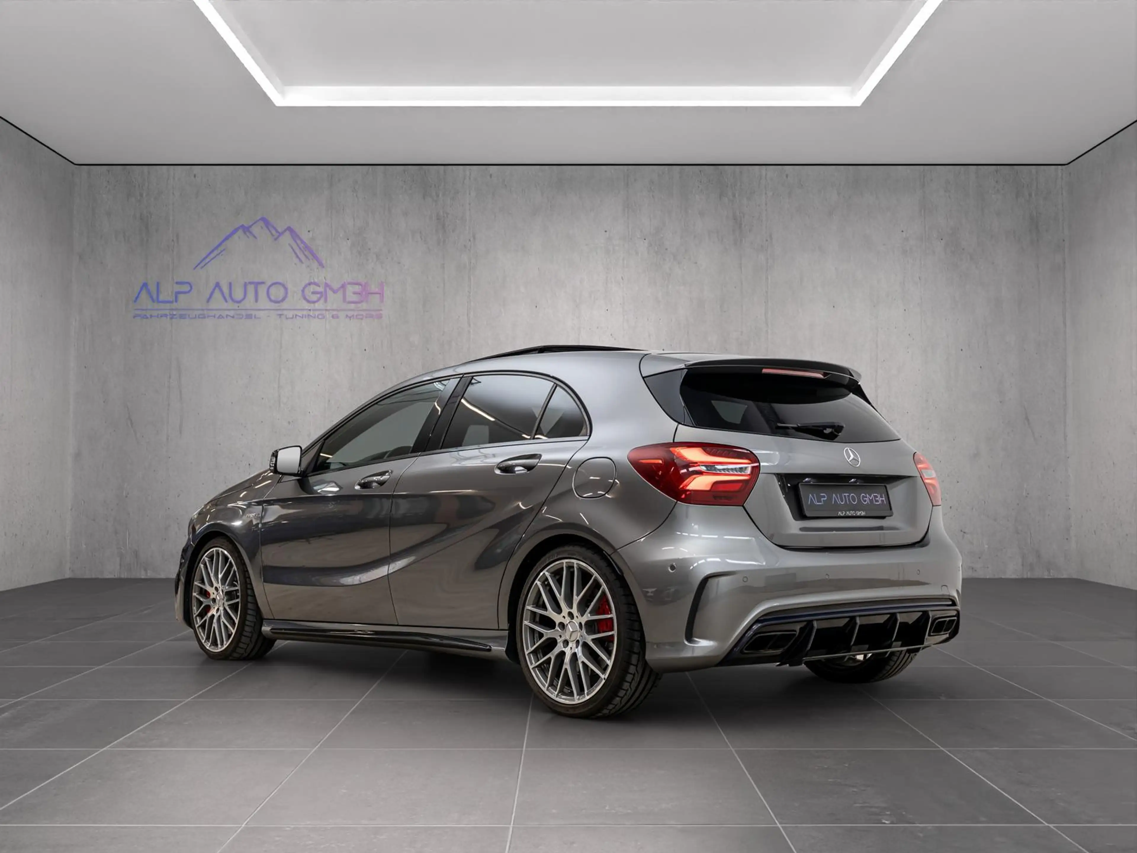 Mercedes-Benz A 45 AMG A45 AMG 4Matic/NIGHT/DAB/DRIV.PACK/SPORT-ABGAS — photo 5