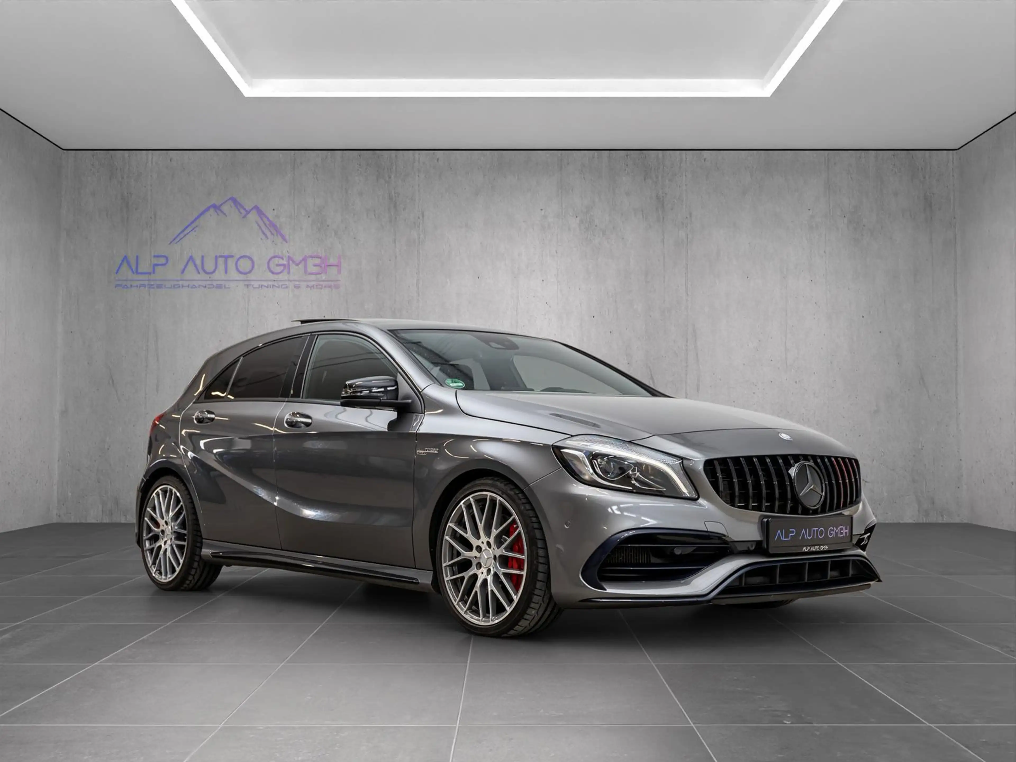 Mercedes-Benz A 45 AMG A45 AMG 4Matic/NIGHT/DAB/DRIV.PACK/SPORT-ABGAS — photo 2