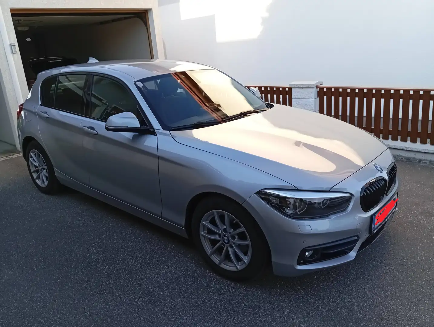 BMW 118 118i Silber - 1