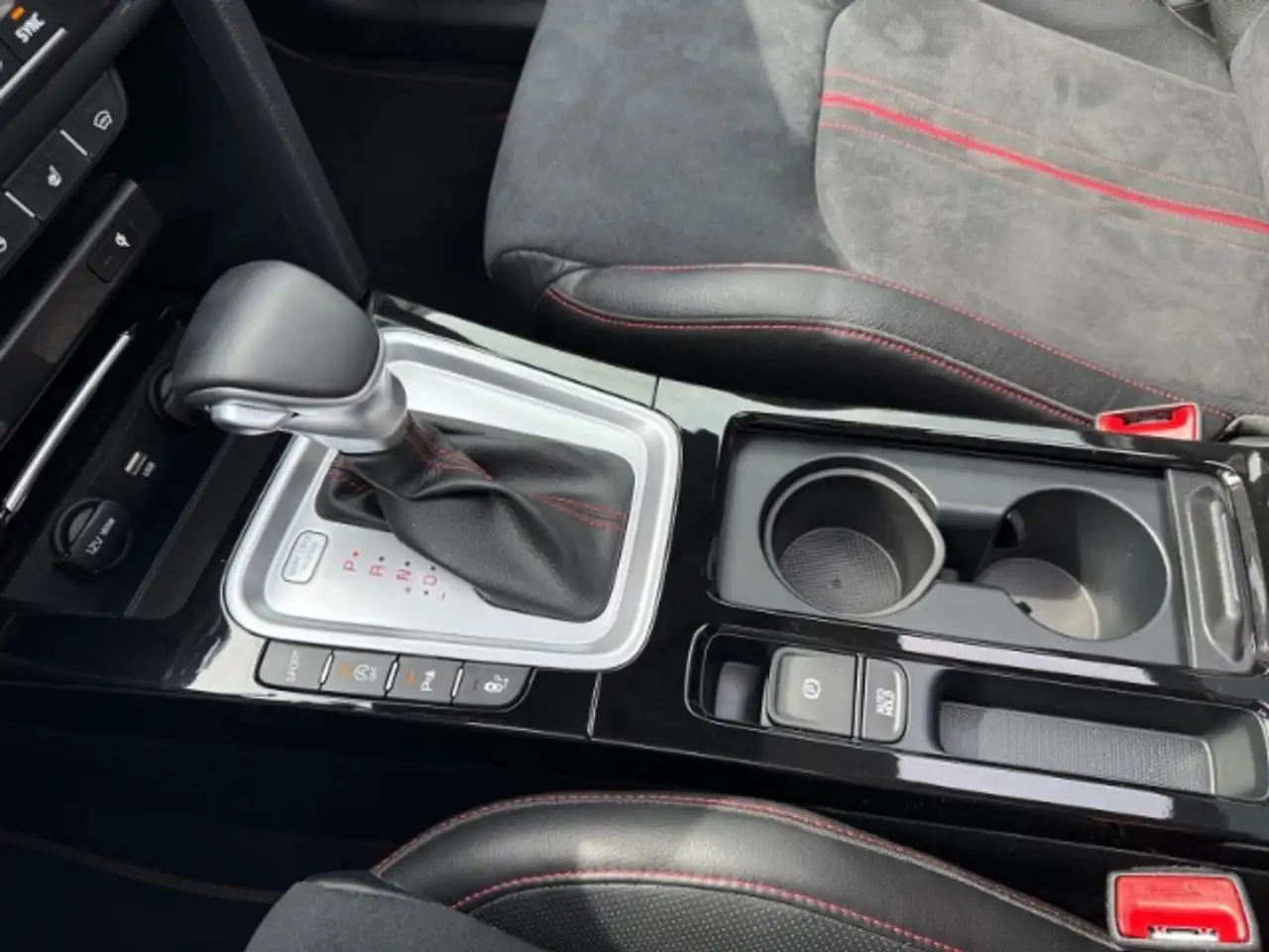 Kia Pro Ceed GT 1.6 T-GDI DCT7 NAVI,KAMERA,CARPLAY,DAB, миниатюра 23