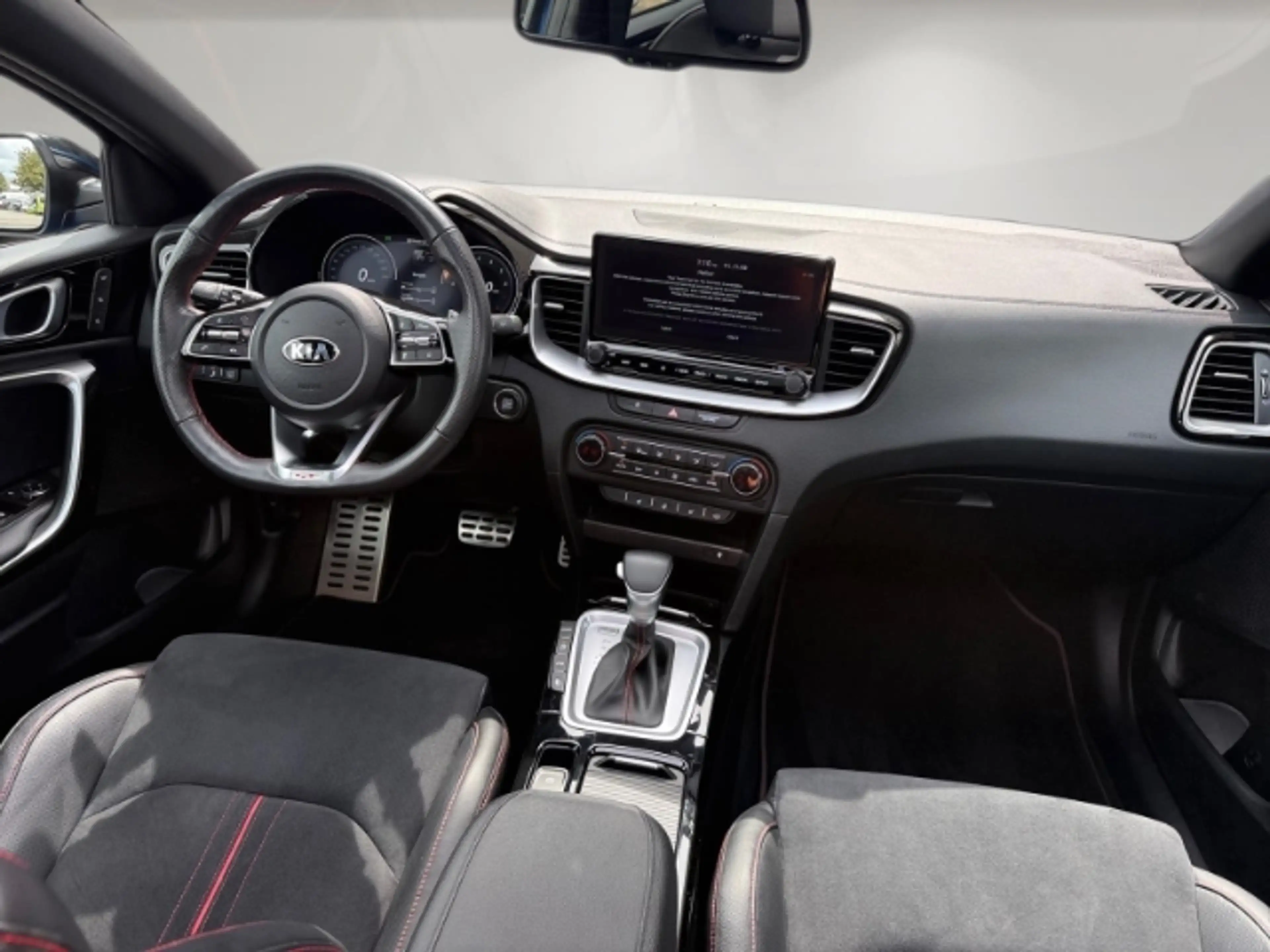 Kia ProCeed / pro_cee'd GT 1.6 T-GDI DCT7 NAVI,KAMERA,CARPLAY,DAB — photo 11