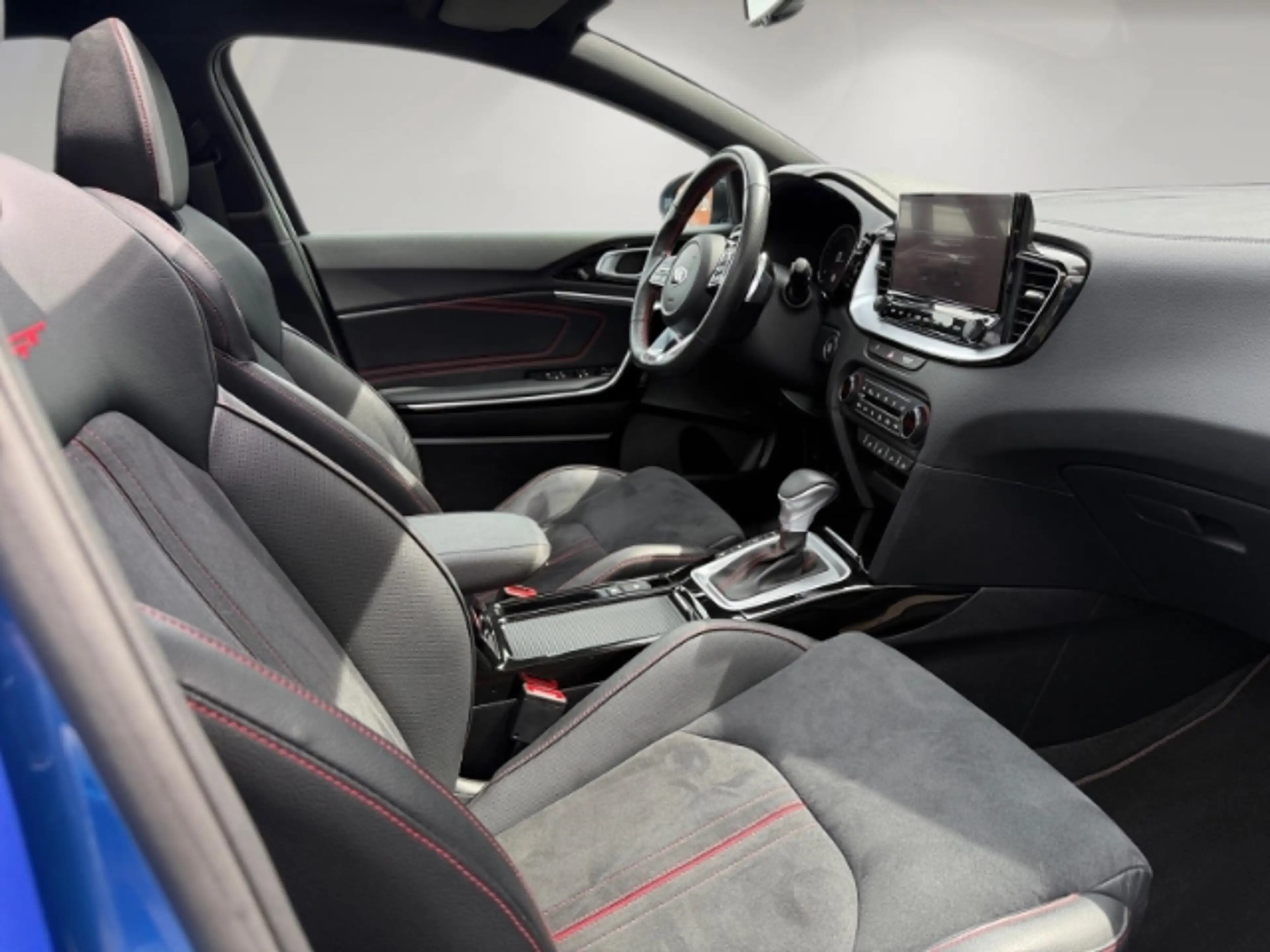Kia ProCeed / pro_cee'd GT 1.6 T-GDI DCT7 NAVI,KAMERA,CARPLAY,DAB — photo 14