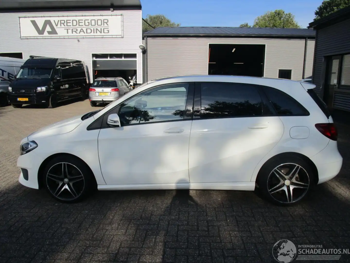 Mercedes-Benz B 180 Wit - 2