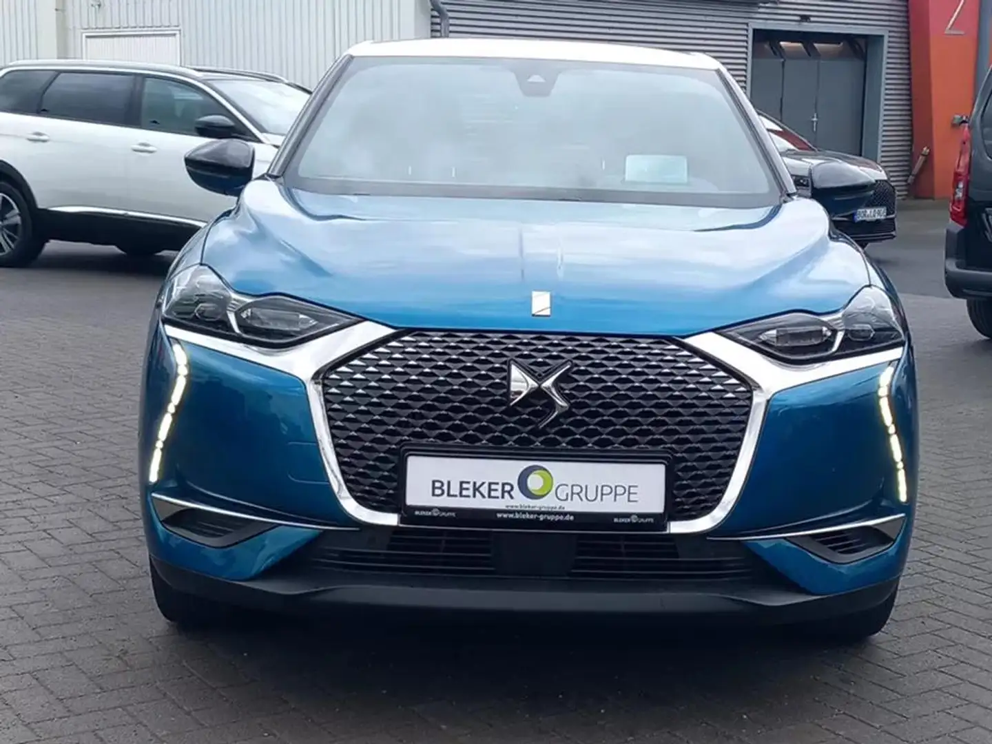 DS Automobiles DS 3 Crossback PureTech 130 So Chic Albastru - 2