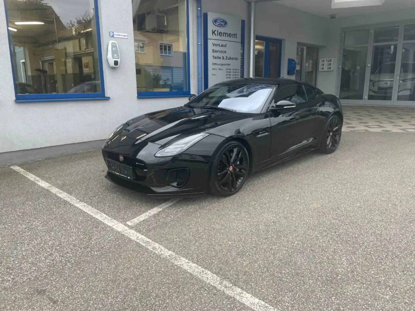 Jaguar F-Type R-Dynamic Coupe 3.0 Benzin Schwarz - 1