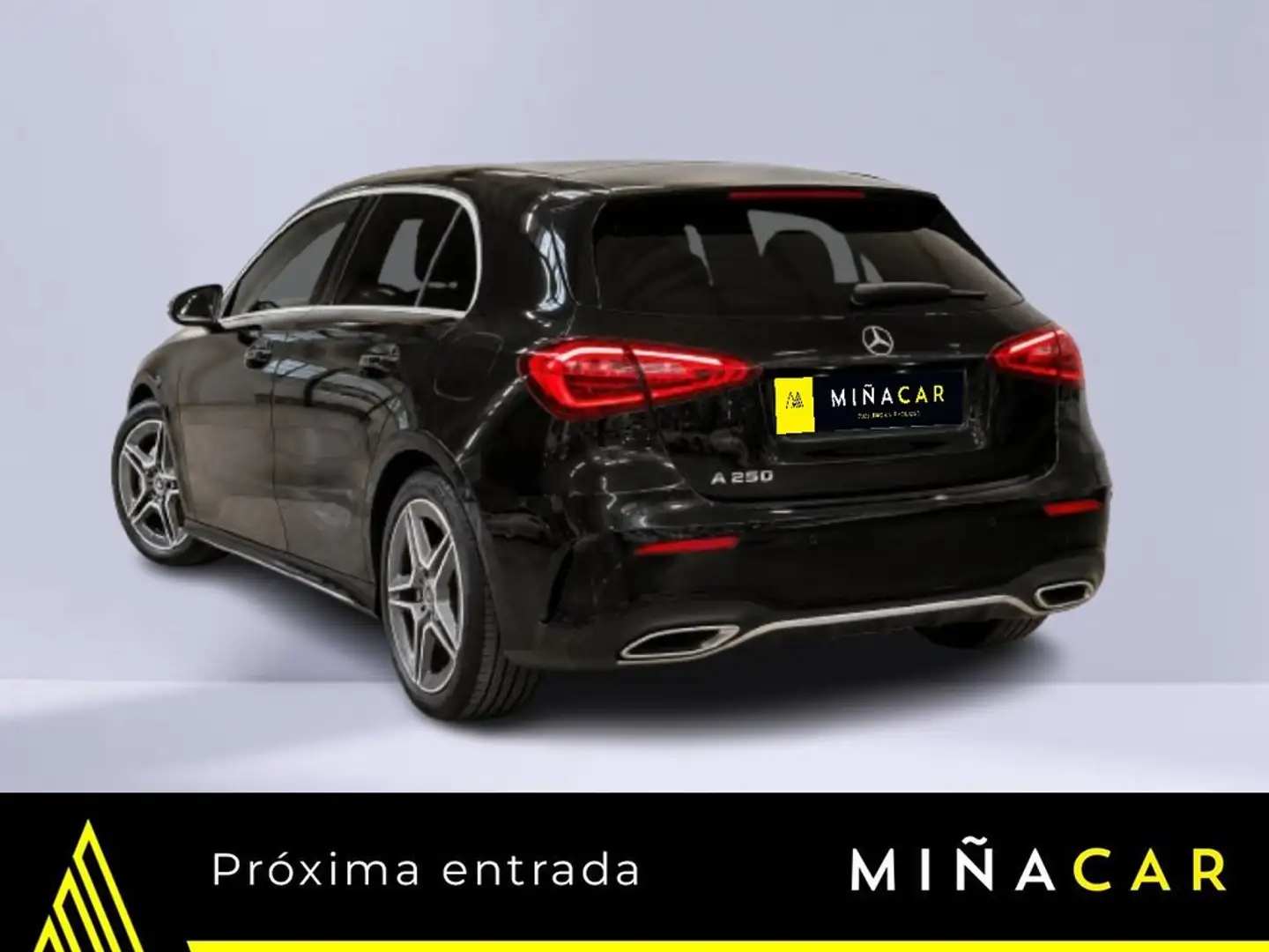 Mercedes-Benz A 250 4MATIC Negro - 2
