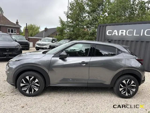 Nissan Juke view 2