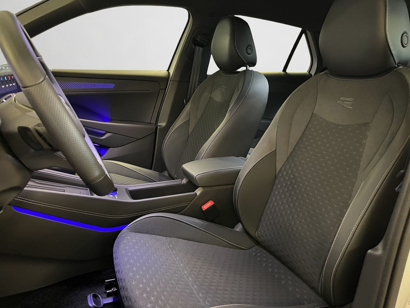Volkswagen T-Roc R-Line T-ROC NF 1.5 RLineB 110eTSID7F — photo 12