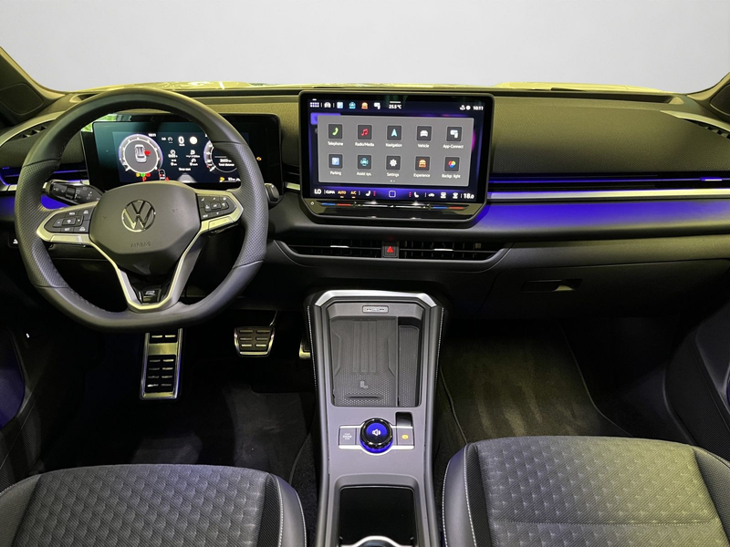 Volkswagen T-Roc R-Line T-ROC NF 1.5 RLineB 110eTSID7F — photo 3